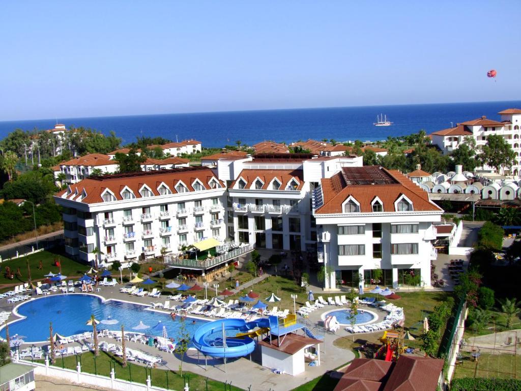 Golden Sunset Hotel&Spa Kemer Exterior foto A hotel in Belek