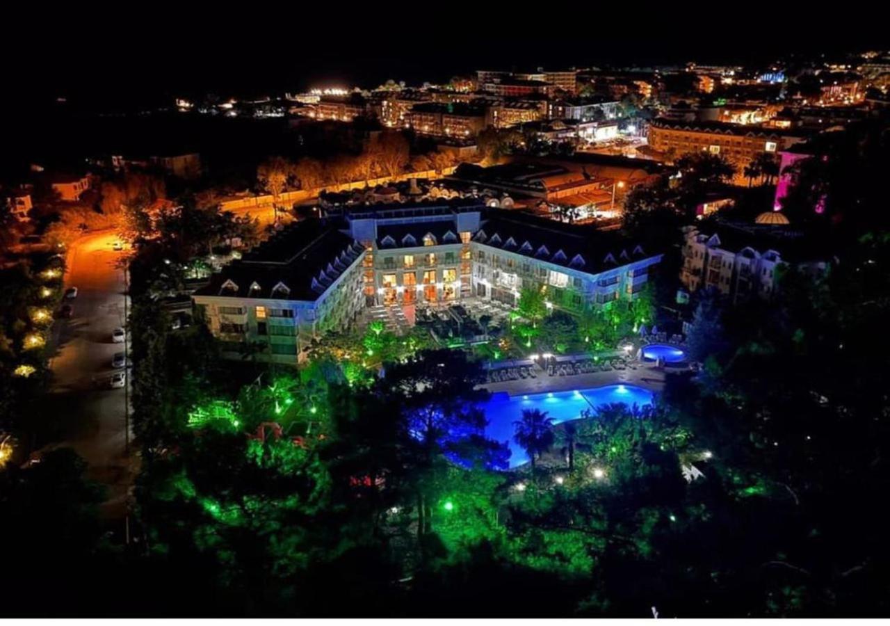 Golden Sunset Hotel&Spa Kemer Exterior foto The Acropolis of Athens at night
