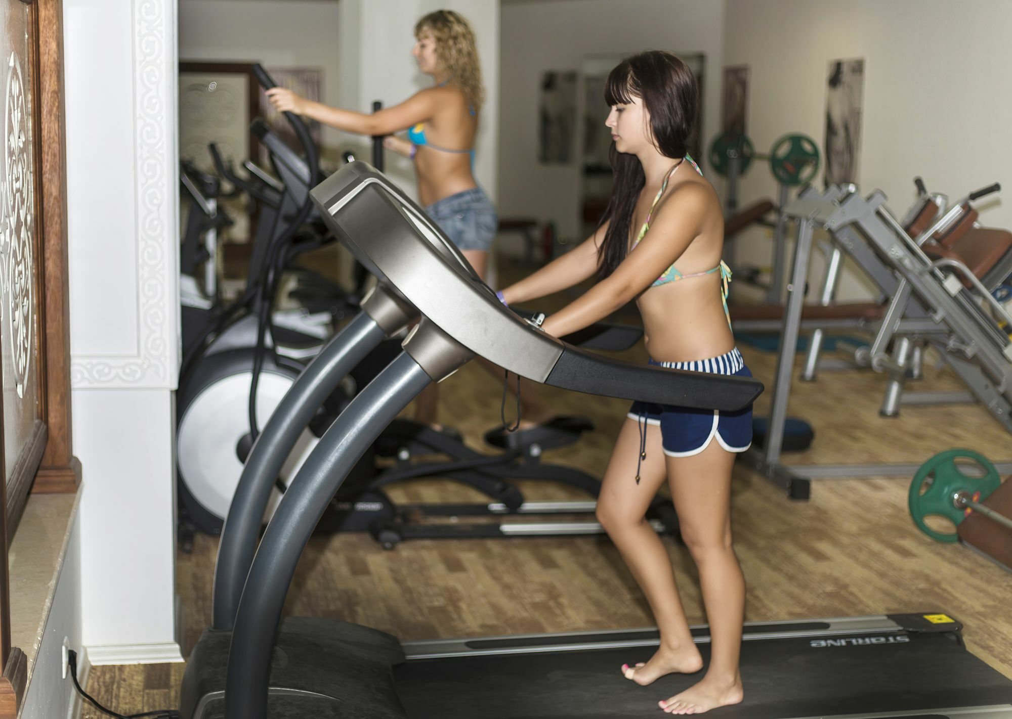 Golden Sunset Hotel&Spa Kemer Exterior foto A treadmill in use